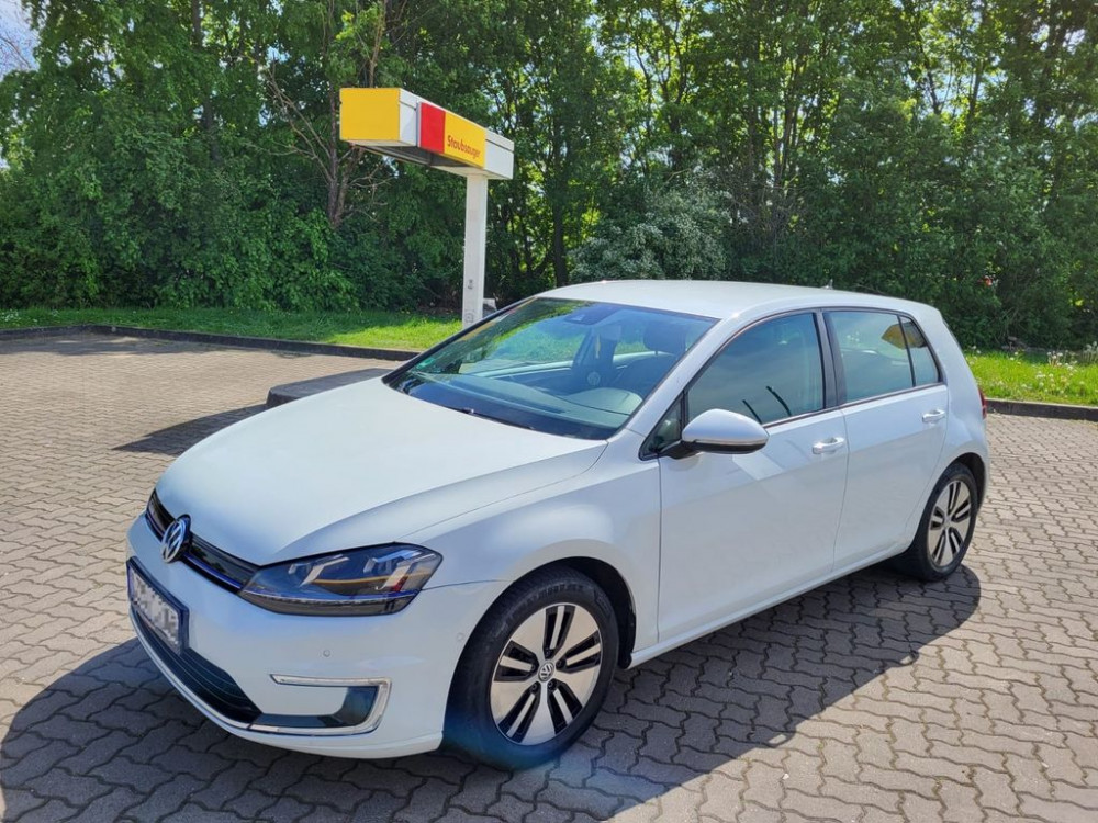 Volkswagen Golf VII Lim. e- voll elektrisch neu tüv 2014/5