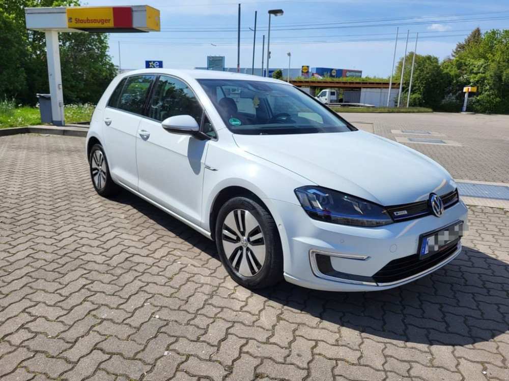 Volkswagen Golf VII Lim. e- voll elektrisch neu tüv 2014/5