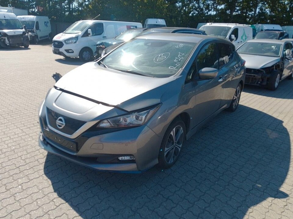 Nissan Leaf  2020/12