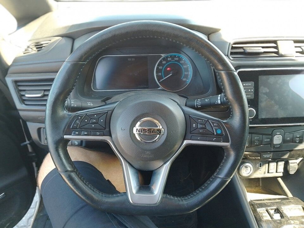 Nissan Leaf  2020/12