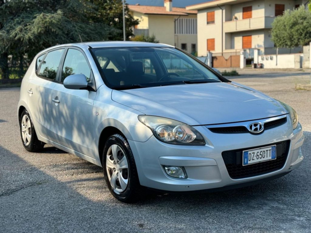 Hyundai Hyundai i30 1.4 16V 109CV 5p. BlueDrive GPL 2009/12