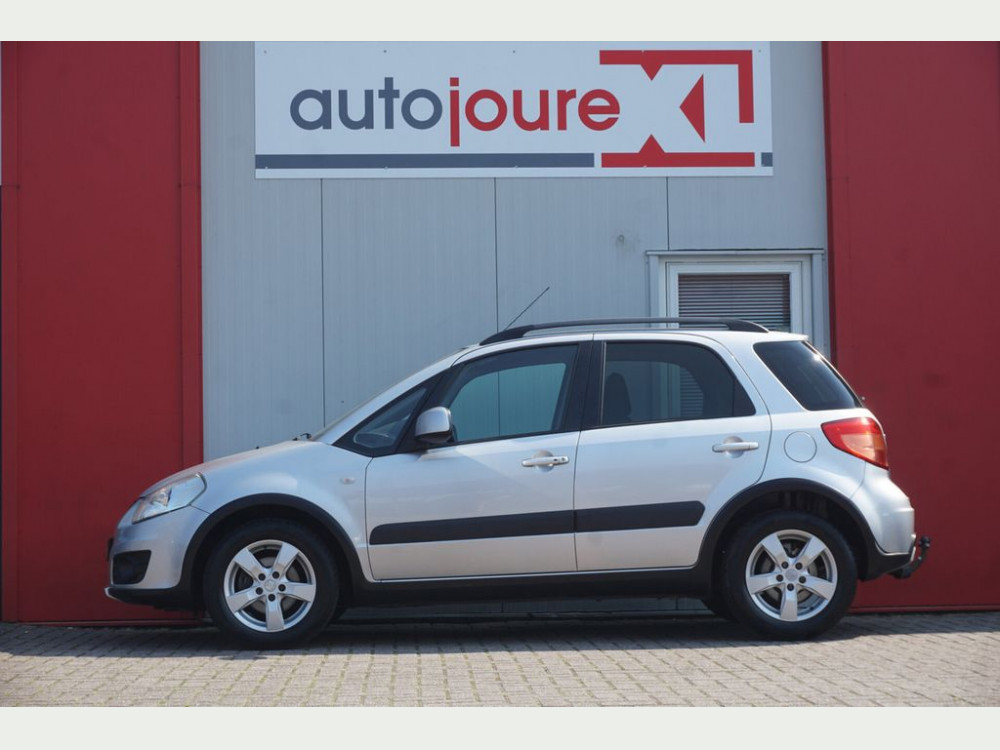 Suzuki SX4 1.6 Exclusive | Airco | Trekhaak | 2010/6