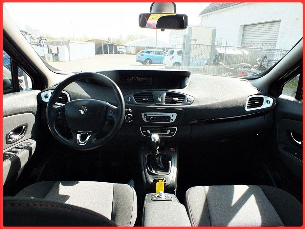 Renault Scenic Bose Edition ENERGY TCe 130*Navi*PDC* 2014/3