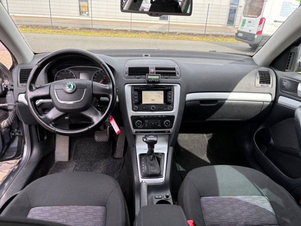 Skoda Octavia 1,2 TSI DSG Combi Ambiente-Navi-Klimatr 2010/7