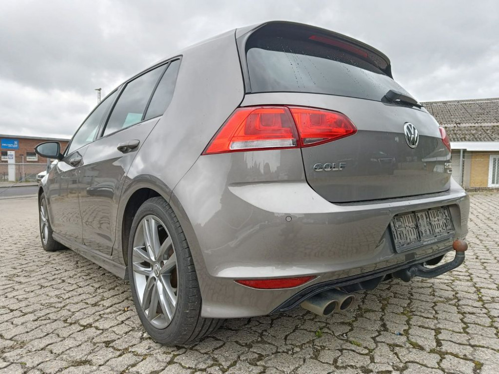 Volkswagen Golf VII LIMO R-LINE 150PS LKW 2015/2