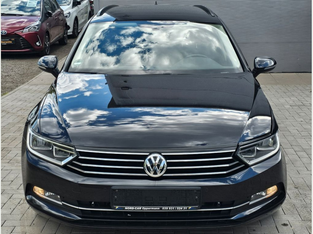 Volkswagen Passat Variant Comfortline*NAVI*AUTOMATK*LED* 2015/8