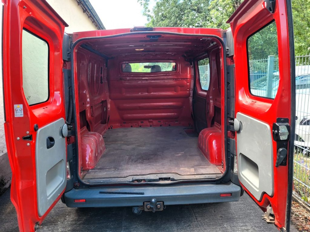 Opel Vivaro Kasten/Kombi Kasten L1H1 2,7t.AHK. 2014/7