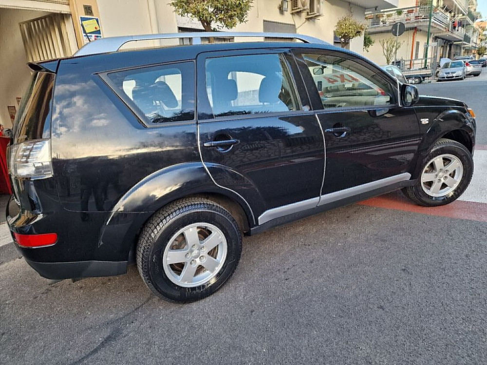 Mitsubishi MITSUBISHI OUTLANDER 4X4 2.0 DI-D CV140 KW103 2007/5