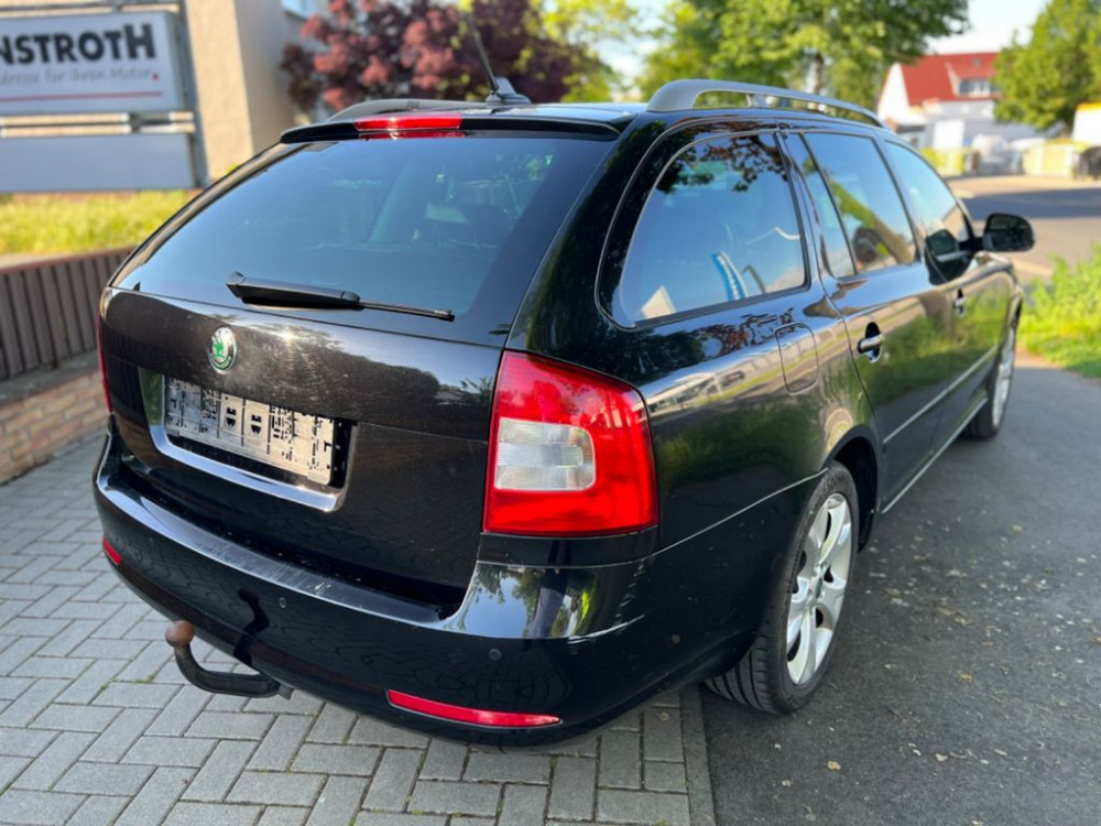 Skoda Octavia Combi Elegance Automatikgetriebe Xenon 2012/6