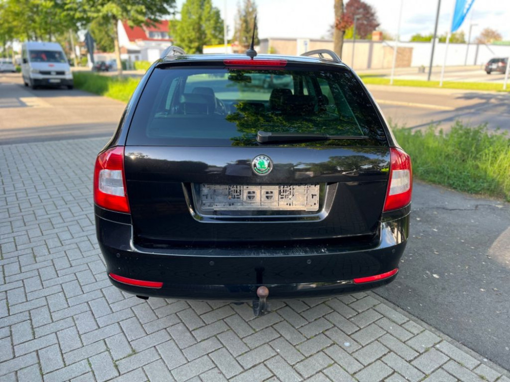 Skoda Octavia Combi Elegance Automatikgetriebe Xenon 2012/6