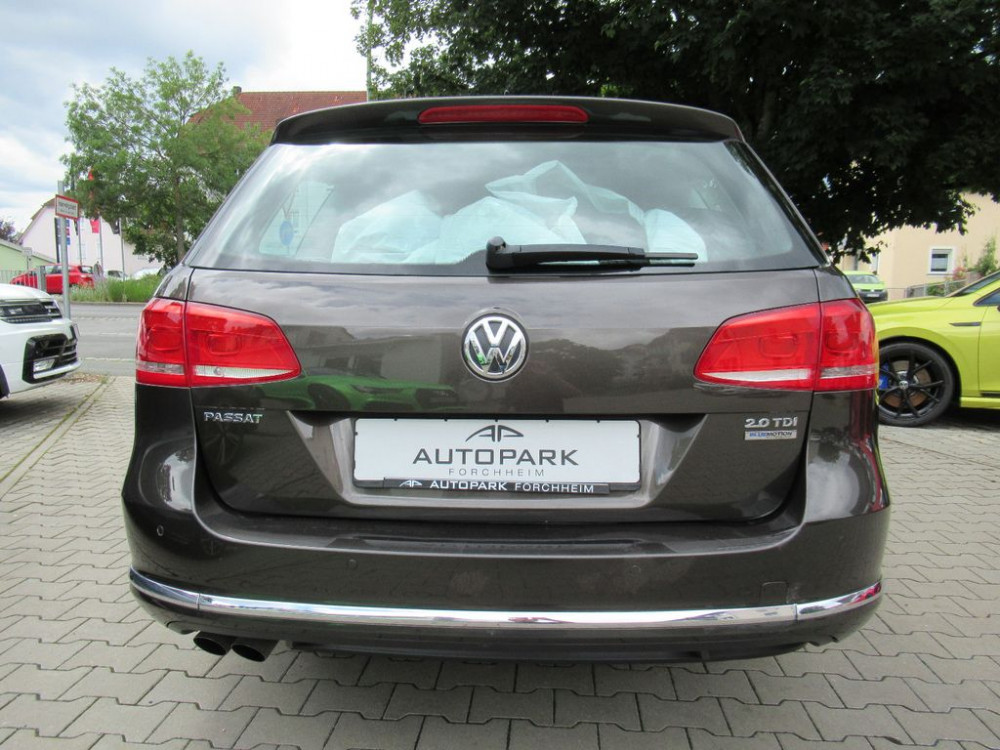 Volkswagen Passat Var2.0 TDI Comfortline AHK Navi Sitzh. 2012/9