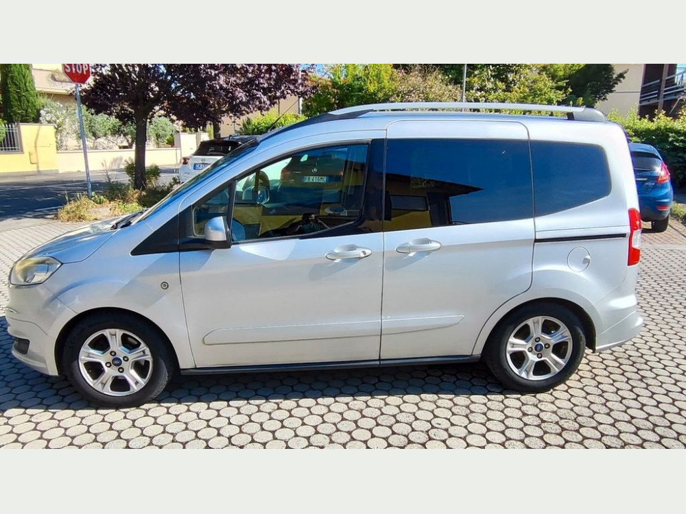 Ford Ford Tourneo Courier 1.5 TDCI 75 CV Plus 2015/6