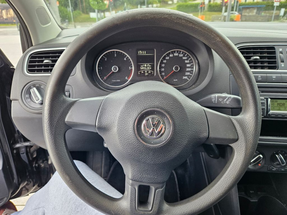 Volkswagen Polo 1.6TDI*Tüv neu*Zahnriemen neu*Klima*5Türen 2012/3