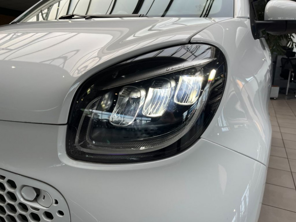 Smart fortwo coupe EQ passion Exclusive 60KW*LED 2021/2