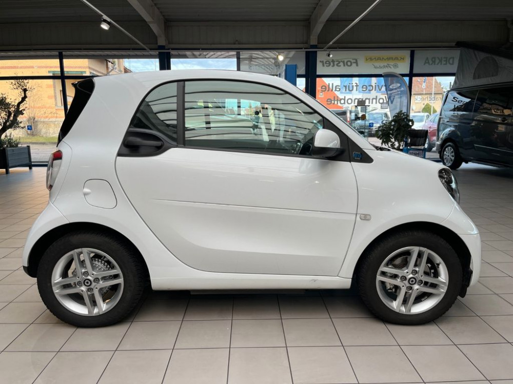 Smart fortwo coupe EQ passion Exclusive 60KW*LED 2021/2