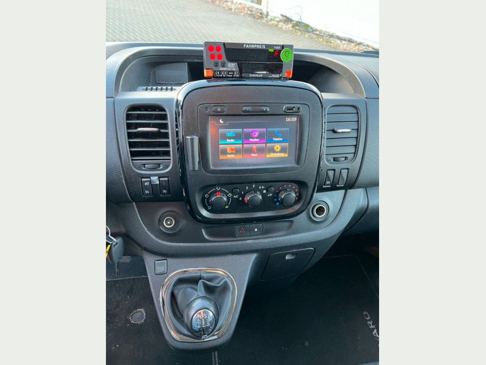 Opel Vivaro B Kombi L2H1 *9-Sitzer+Klima+Komfort-PDC* 2018/9