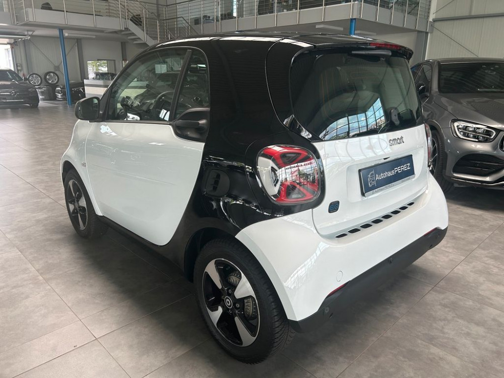 Smart ForTwo EQ Exclusive 22 kW-LED-KAMERA-SITZHEIZ. 2023/1