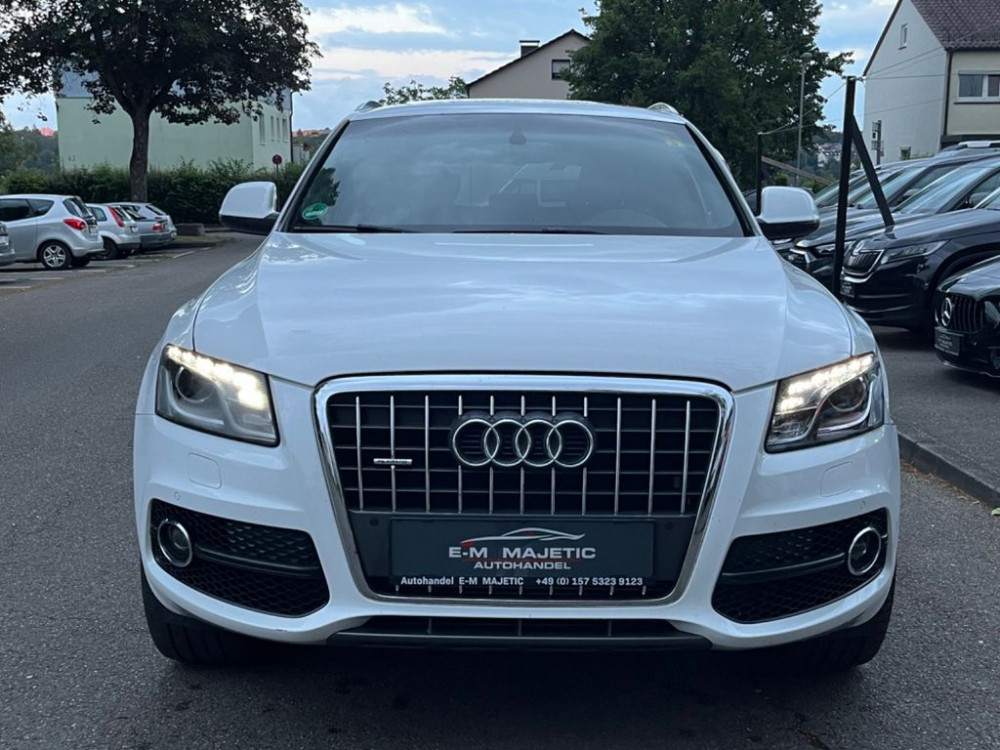 Audi Q5 2.0 TDI  QUATTRO S Line /PANORAMA/XENON 2011/10