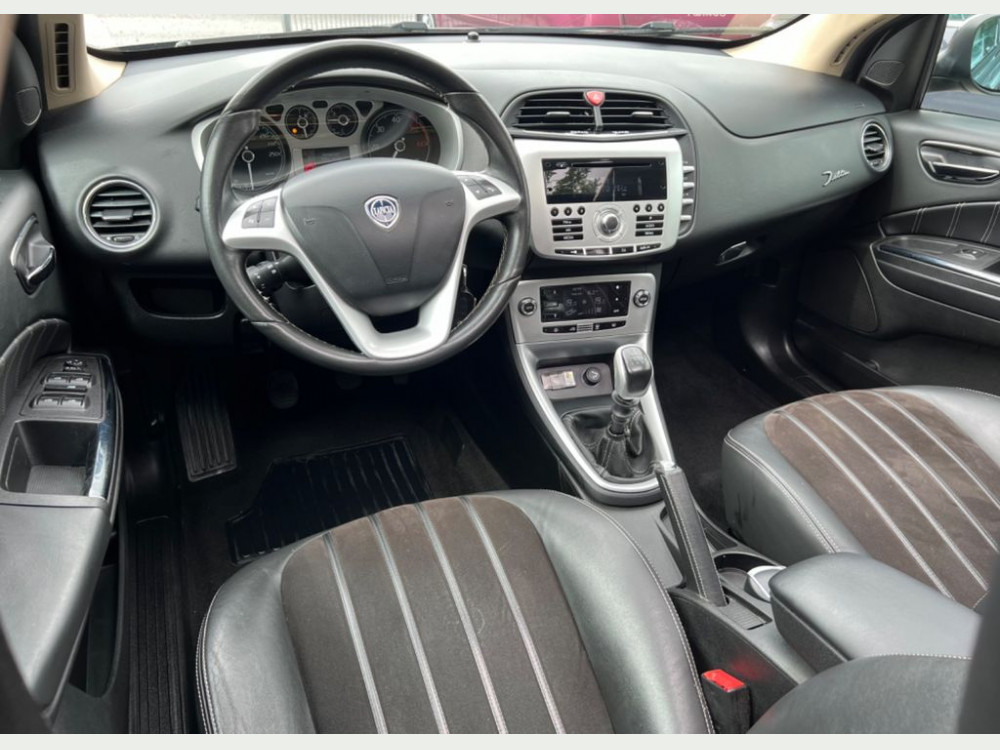 Lancia Delta 1.6 JTD Platino Leder,Klimaaut,Pano,Alu 2009/11