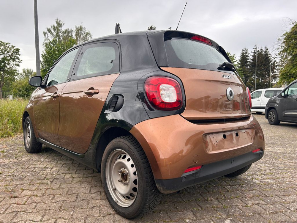 Smart 453 ForFour 1.0 52kW passion  NAVI  /  Klima 2015/4