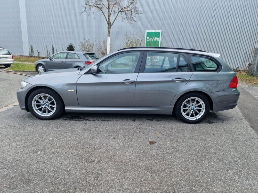 BMW 318d Baureihe  Navi Tempomat Klimaautomatik 2012/4