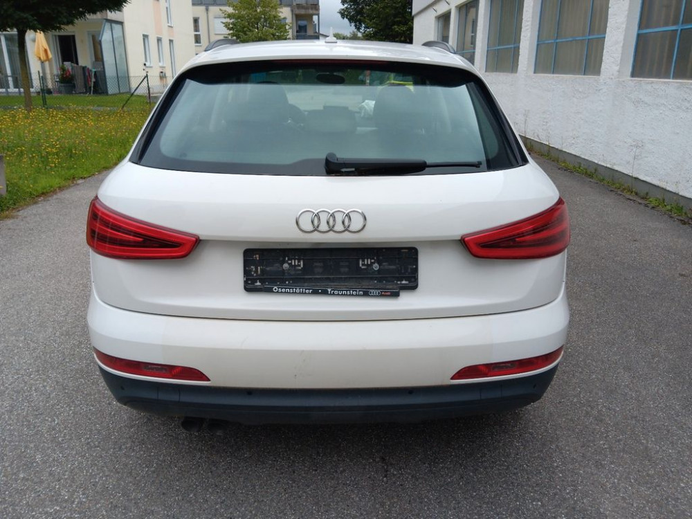Audi Q3 2.0 TDI*XENON*WENIG KM*ALU*EURO 5* 2015/1