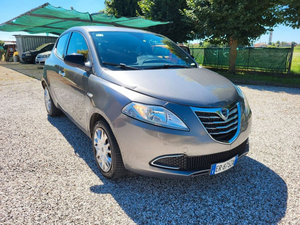 Lancia Lancia ypsilon 1.3 mjt -2013 2013/5