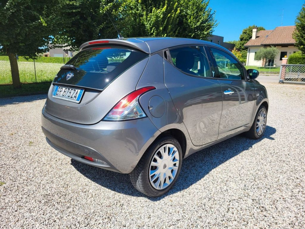 Lancia Lancia ypsilon 1.3 mjt -2013 2013/5