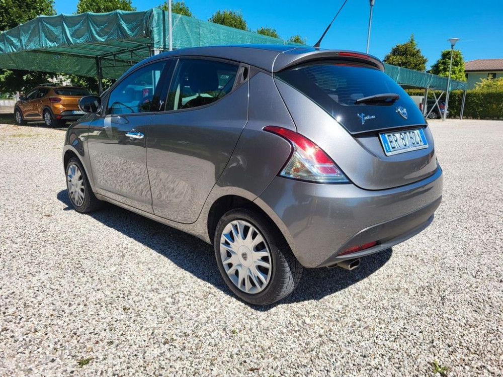 Lancia Lancia ypsilon 1.3 mjt -2013 2013/5