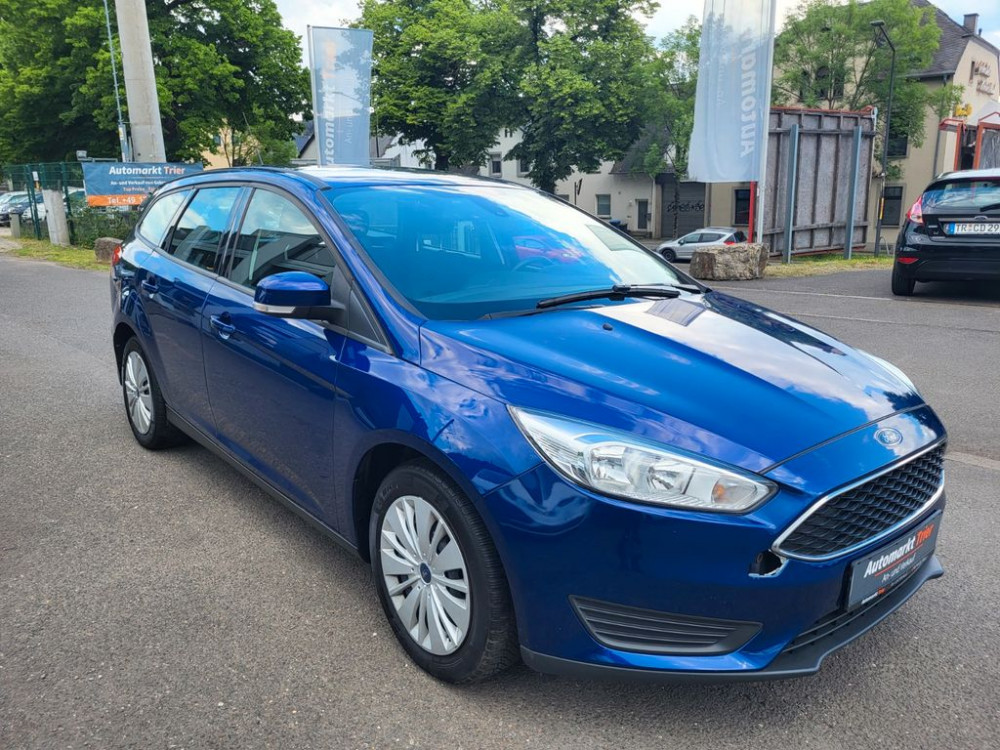 Ford Focus Turnier ,Tüv bis 09/2025! Motorschaden! 2016/4