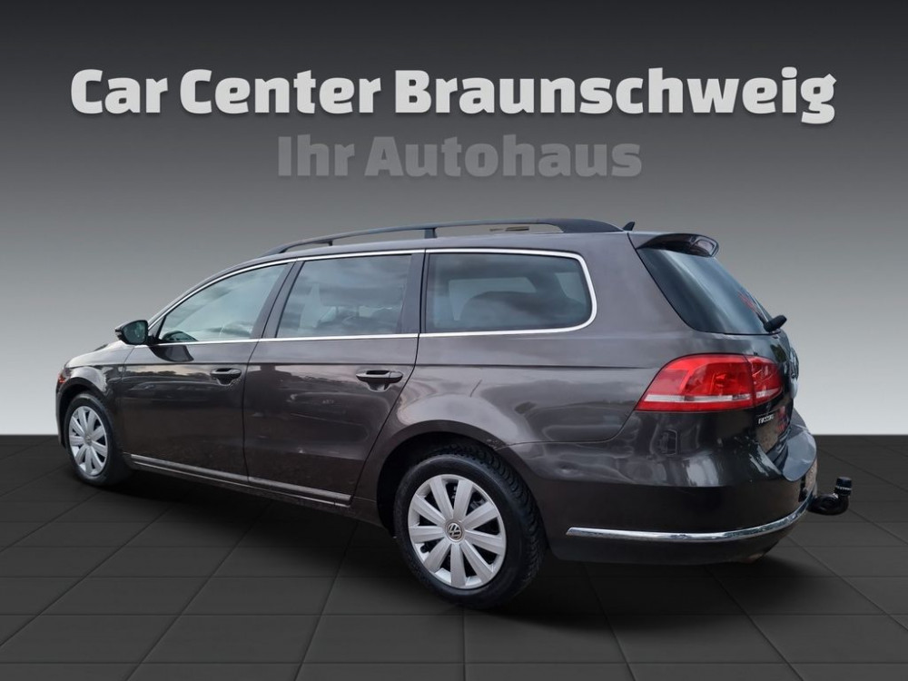 Volkswagen Passat Variant 2.0 TDI Navi+PDC+AHK 2013/10