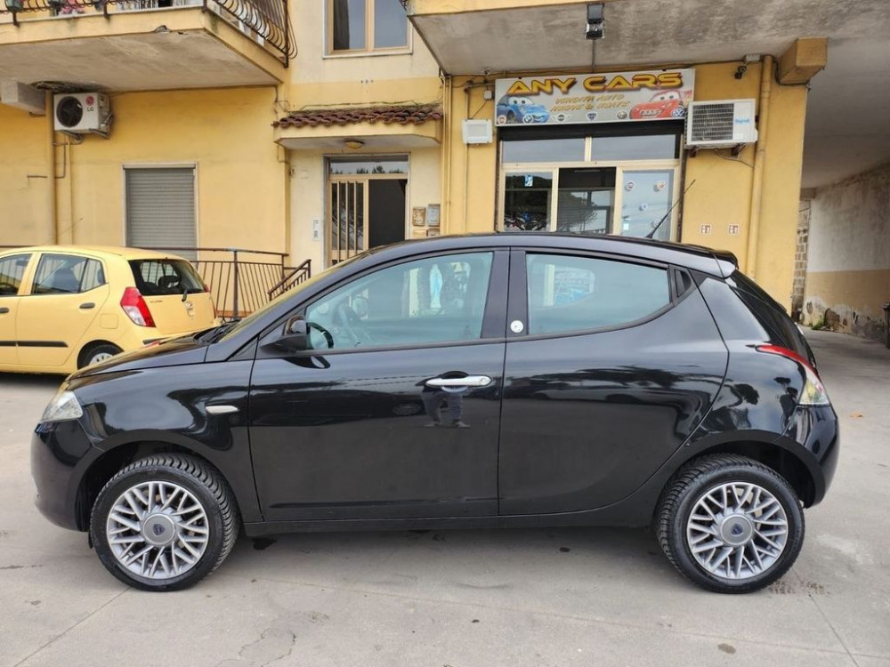 Lancia Lancia Ypsilon 0.9 TwinAir 85 CV 5 porte Metano 2013/9