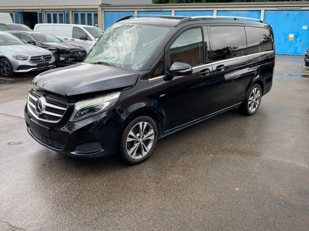 Mercedes-Benz V 250d AANTGARDE EDITION lang *COMAND*Panorama* 2017/12