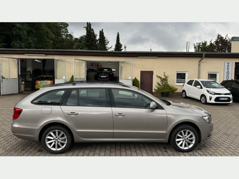 Skoda Superb Combi Active 2013/12