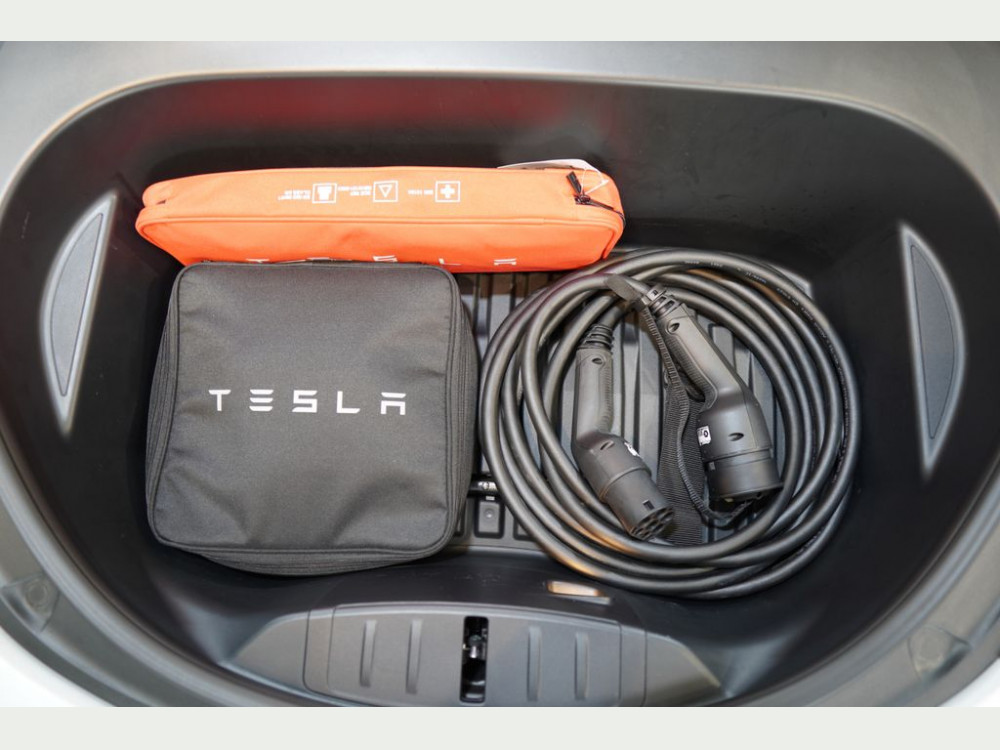 Tesla Model 3 Performance * Neue Batterie 2022/3