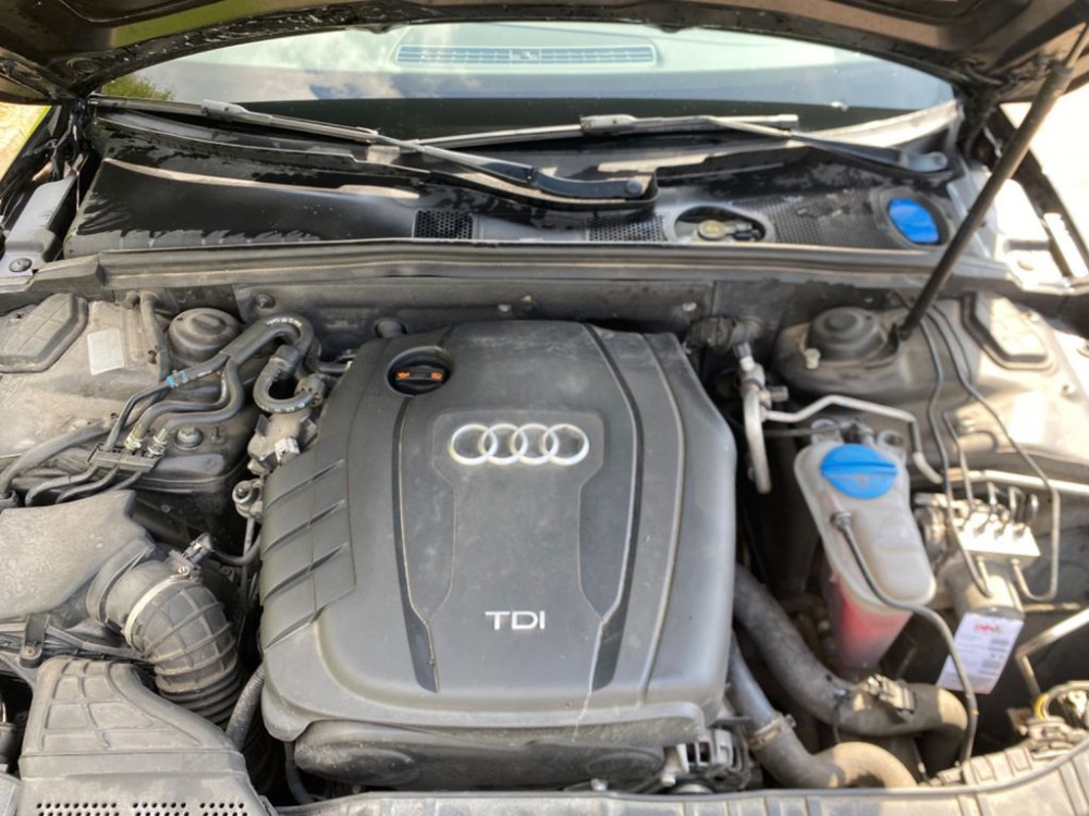 Audi A4 Avant 2,0TDI Attraction abn. AHK+PDC+Alu !!! 2013/2