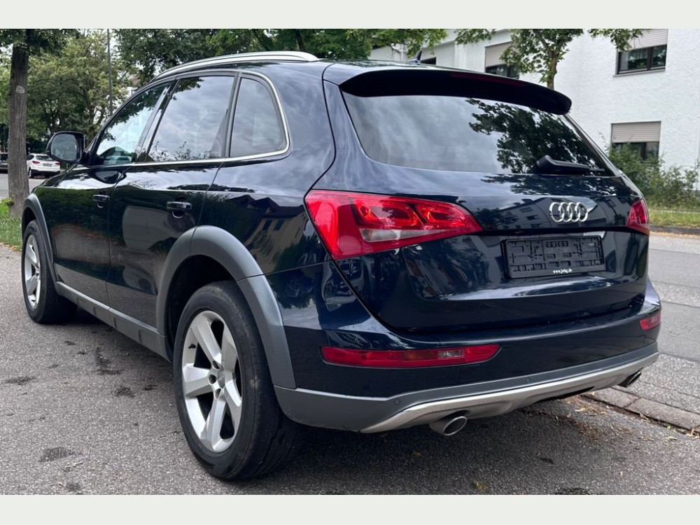 Audi Q5 3.0 TDI quattro Autmatik/B&O/AHK/Optik Paket 2011/2