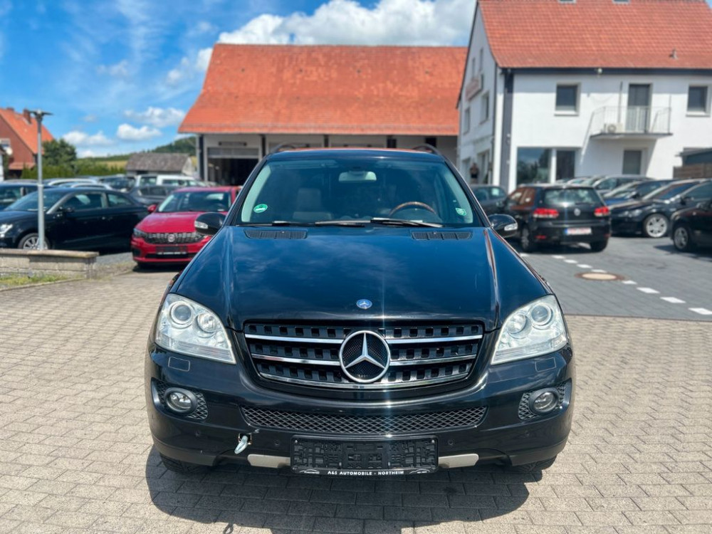 Mercedes-Benz ML 320 CDI Xenon Navi Leder SHZ AHK PDC 2007/1