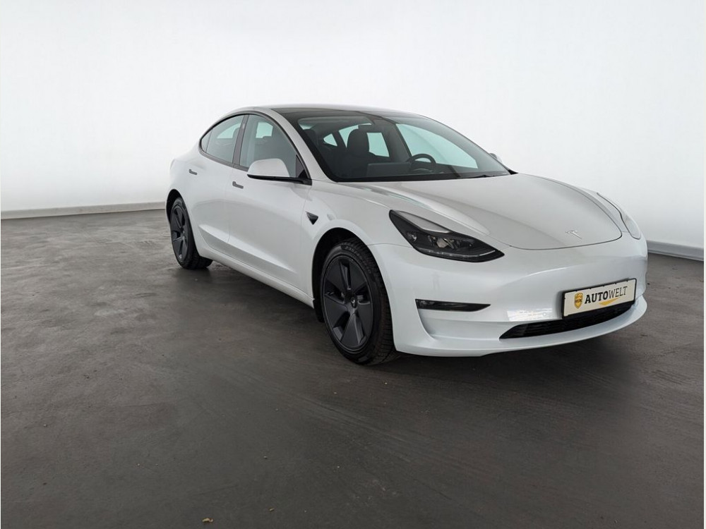 Tesla Model 3 Long Range Dual 75 kWh AWD LEDER+NAV+RFK 2021/9