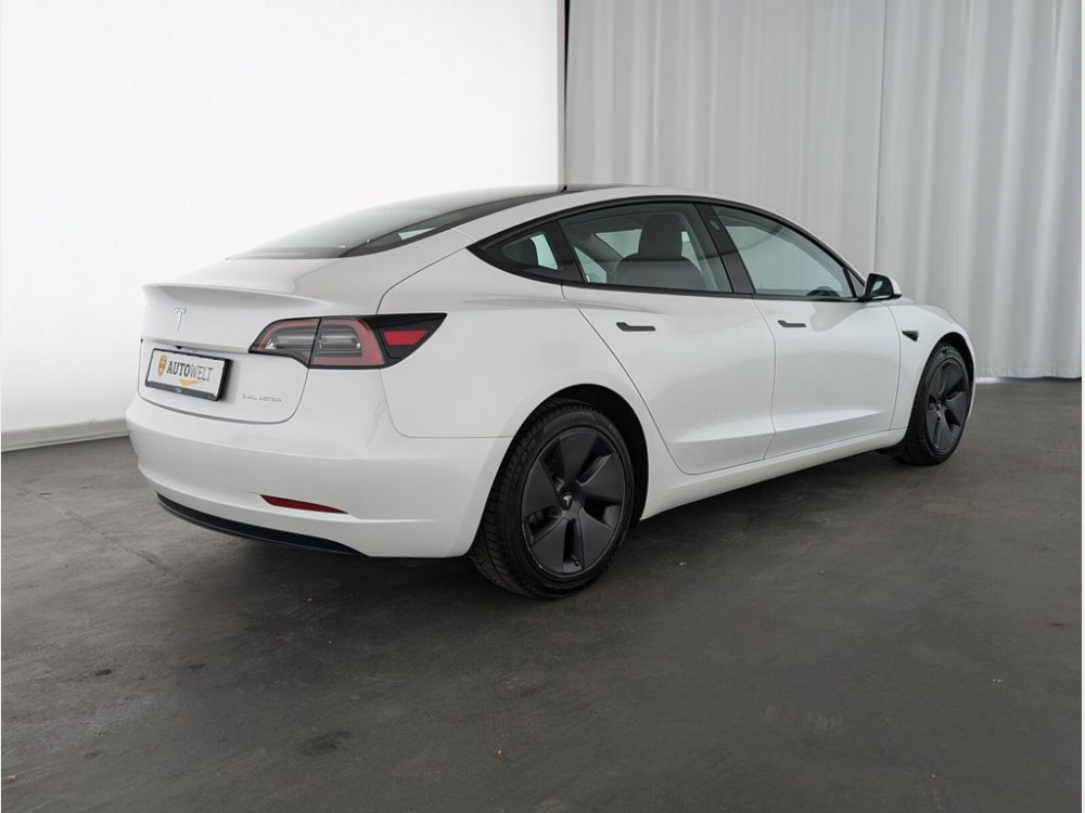 Tesla Model 3 Long Range Dual 75 kWh AWD LEDER+NAV+RFK 2021/9