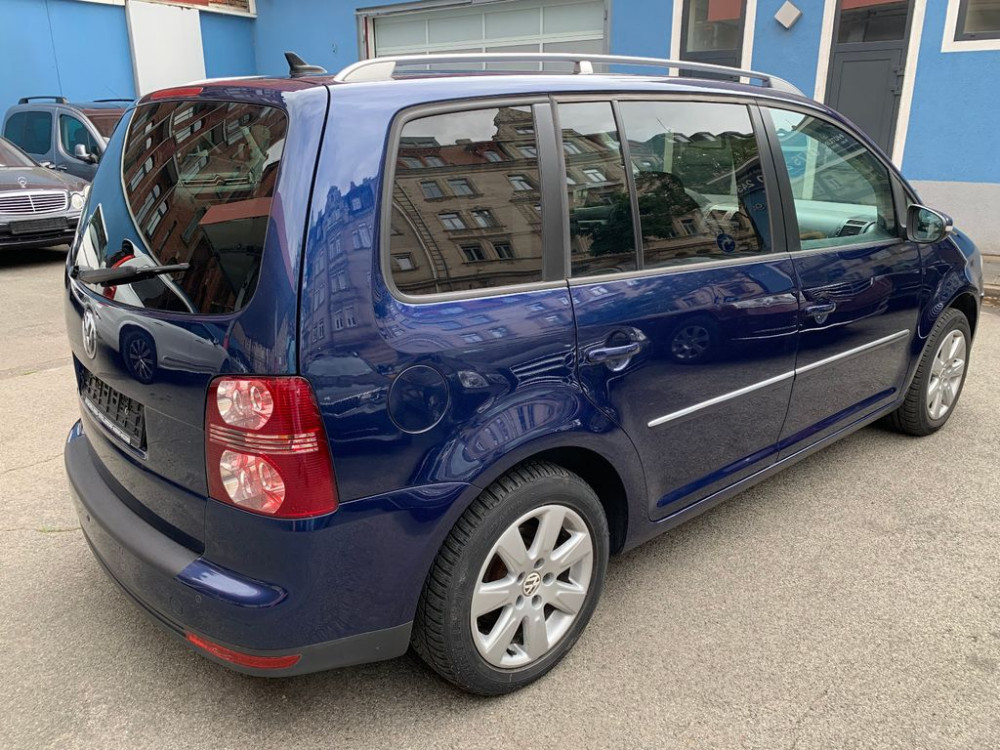 Volkswagen Touran 1.4 TSI DSG  7-SITZER CAM PDC ALU 2010/3