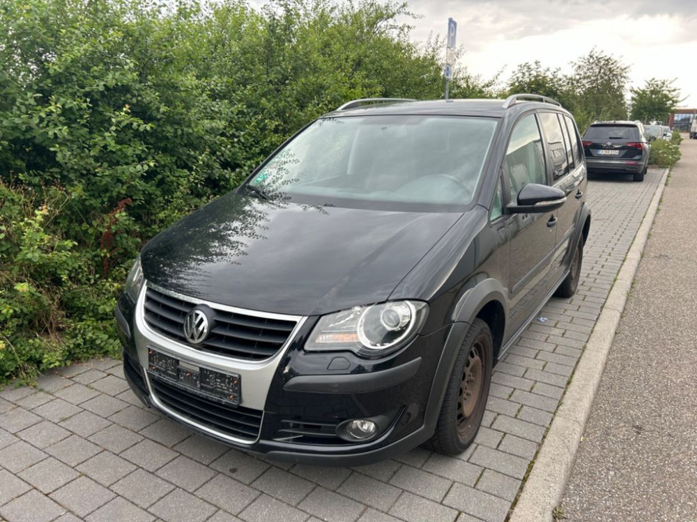 Volkswagen Touran Cross 2010/1