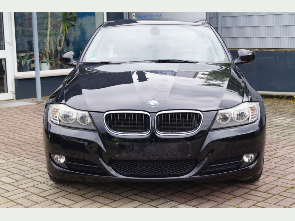 BMW 318 Baureihe 3 Lim. i/1.Hand/Scheckheft 2011/2