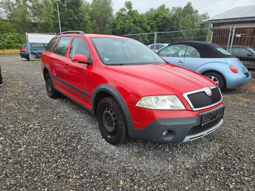 Skoda Octavia Combi 2.0 TDI PD DPF 4x4 Scout 2009/6