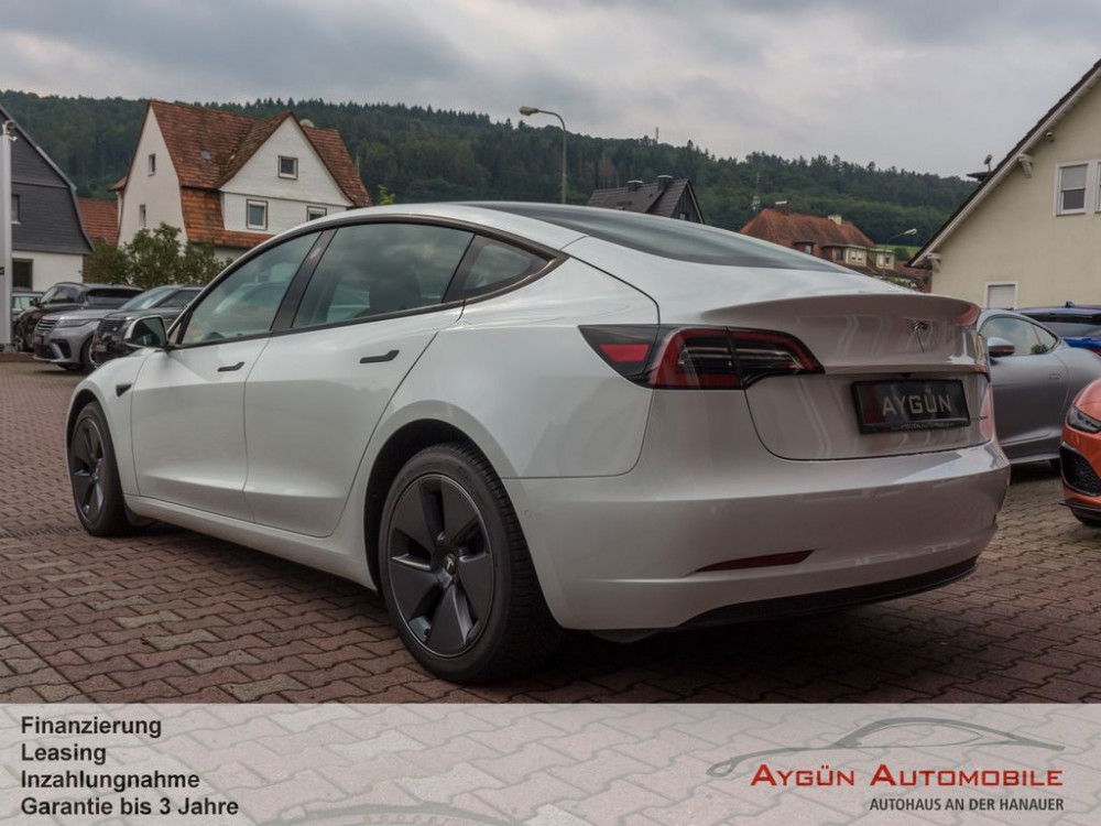 Tesla Model 3 RWD / Panorama / KEINE Kilometer !! 2022/12