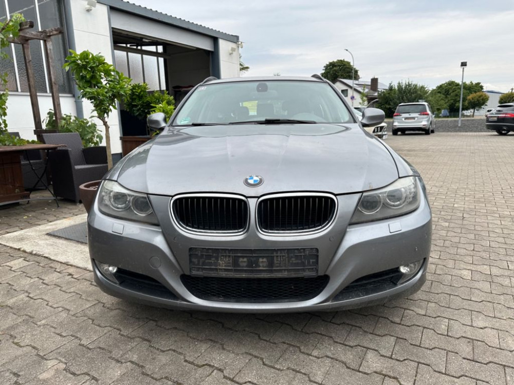 BMW 320 Baureihe 3 Touring d 2010/7