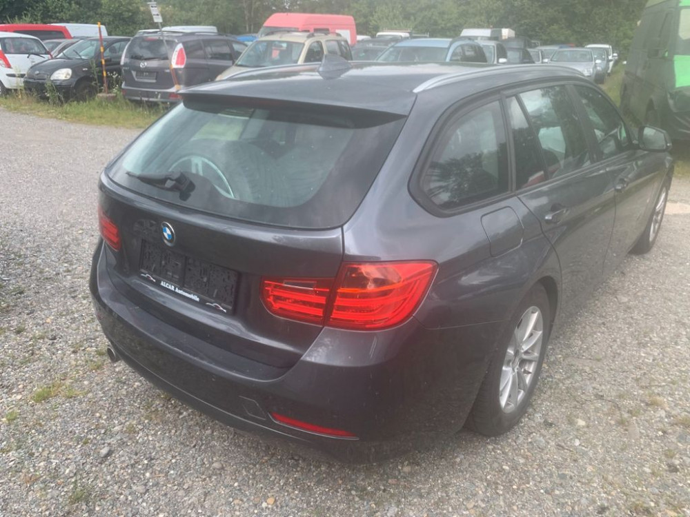 BMW 318 Baureihe 3 Touring d xDrive 2014/5