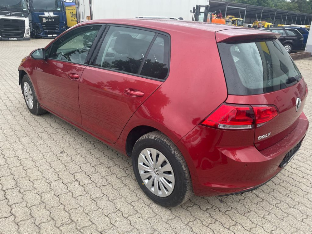 Volkswagen Golf VII Lim. Trendline BMT 2015/7