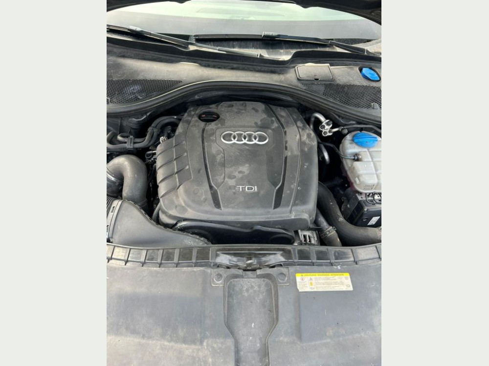Audi A6 2.0 TDI , Avant,Turbolader defekt  vollfarber 2013/2
