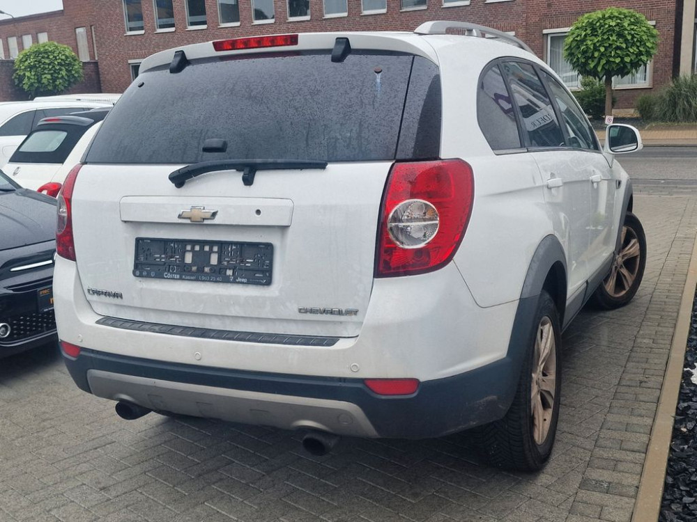 Chevrolet Captiva 2.2 D LT 2WD -Leder/SR+WR/ZahnriemenNeu- 2011/8